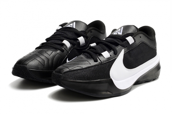 Nike Zoom Freak 5 womens Black and white