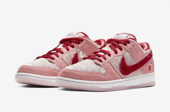 StrangeLove Nike SB Dunk Low