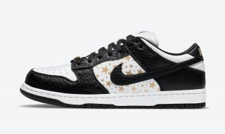 Supreme Nike SB Dunk Low Stars Black White